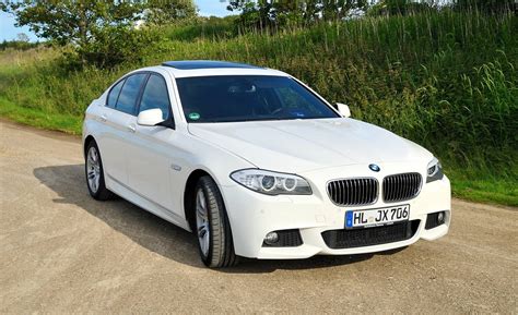 2016 BMW 5 Series 528i - Sedan 2.0L Turbo auto