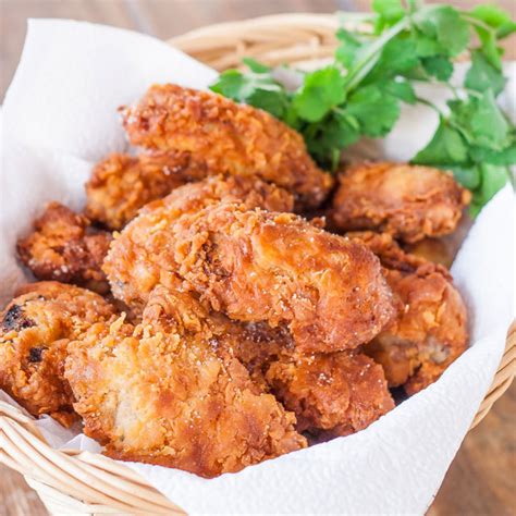 The Best Buttermilk Fried Chicken | FaveSouthernRecipes.com