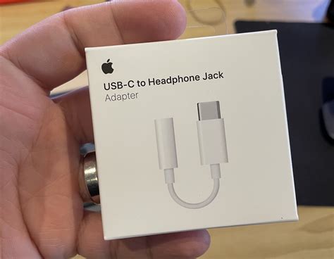 Apple USB-C to 3.5mm makes a great front headphone jack | MacRumors Forums