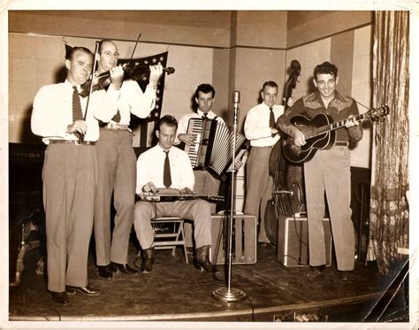 Pin by Batang Blumentritt on San Antonio | Country bands, Guitar photo, Vintage country