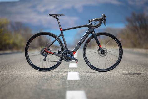 Wilier launches sub-12kg Cento1Hy e-bike - Cycling Weekly