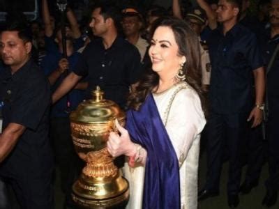 Photos: Nita Ambani Carrying The IPL Cup After Mumbai Indians Victory