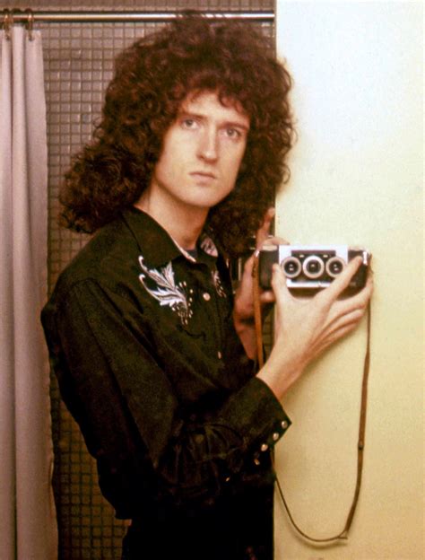 Brian May releases Queen in 3-D book of unseen photographs | Daily Mail ...