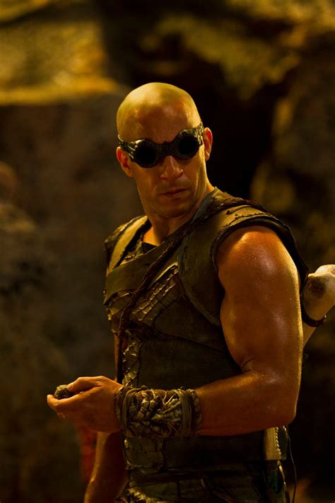 Watch the First Trailer for Riddick - IGN