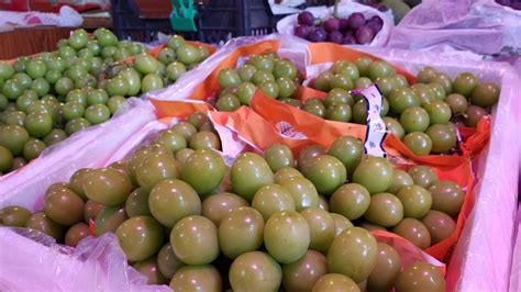 Shine Muscat Grapes Become Ubiquitous in China | Produce Report