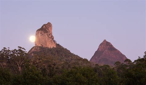 A glimpse of the Glass House Mountains - Australian Geographic