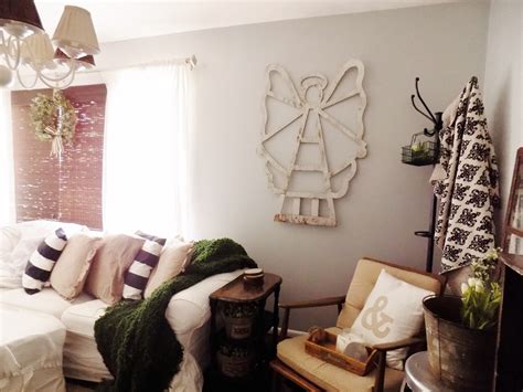 The Quaint Sanctuary: { New Spring Cottage Wall Decor with a Meaning.. }