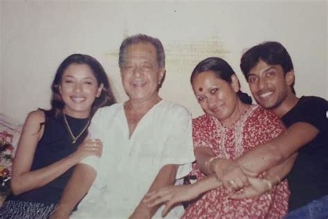 Anupamaa Fame Rupali Ganguly Shares Rare Throwback Family Picture Fans ...