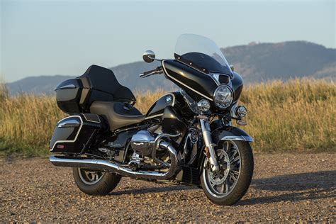 BMW R18 B and Transcontinental - First Ride Review