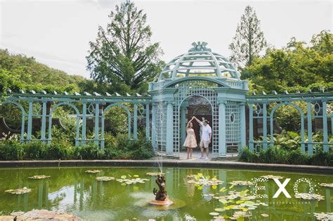 Old Westbury Gardens Engagement Session: Zoila & Carson