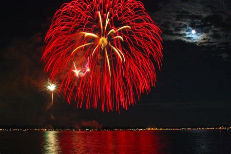 Clear Lake, Iowa 4th of July 2009 Fireworks » ZTS PHOTO