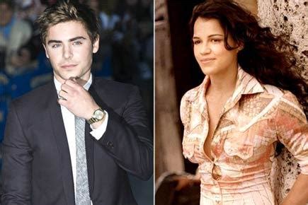 Zac Efron clicked kissing Michelle Rodriguez