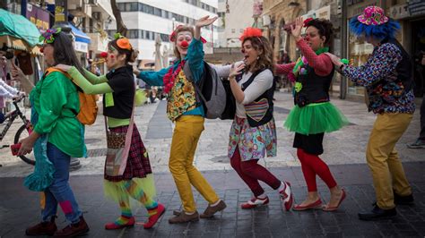 Get into party mode with these 10 Purim pics from Israel - ISRAEL21c