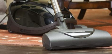 9 Best Corded Stick Vacuums (Winter 2023) - Reviews & Buying Guide