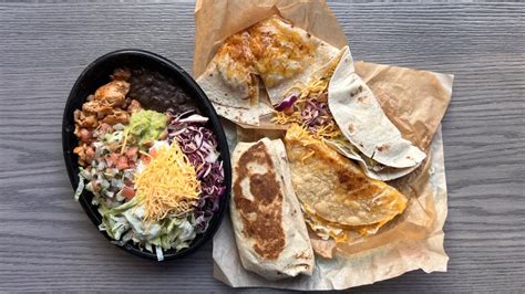 We Tasted And Ranked Every Item On Taco Bell's New Cantina Chicken Menu