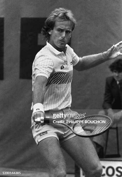 John Lloyd Joueur De Tennis Photos and Premium High Res Pictures ...