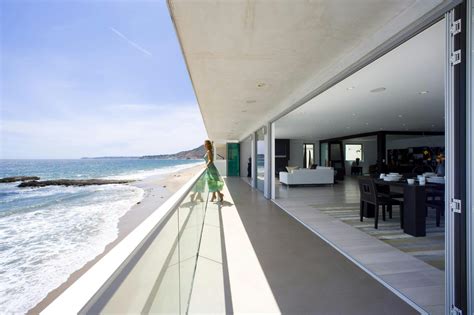 Malibu Oceanfront Home Photo Gallery | NanaWall