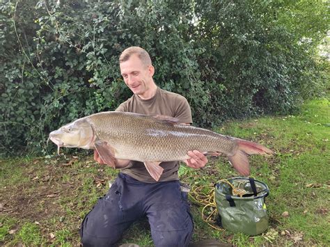 Strong Trent barbel takes just 15 minutes to catch | Angling Times