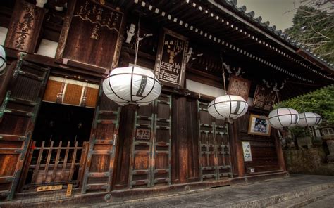 A Day Trip to Nara, Discovering Beautiful Temples and Shrines