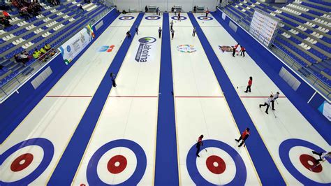 CURLING – Advertski