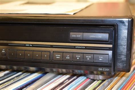 Onkyo CD Player - Model: DX-C201 | Vintage Audio Exchange