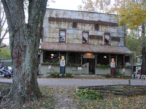 Find Haunted Houses in Nashville Indiana - The Story Inn in Nashville Indiana