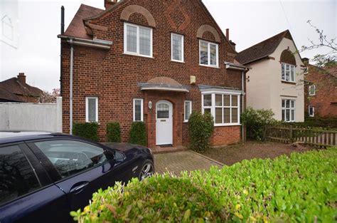 Westwood Park Road, Peterborough, PE3 4 bed detached house - £1,495 pcm (£345 pw)