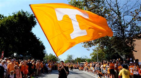 UT Vols fan guide: What to know about tickets, parking, Vol Walk, more