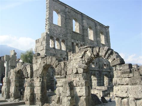 Aosta, Roman theatoro, Italy Ancient Ruins, Ancient History, Places ...