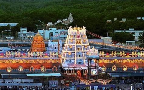 History Of Tirumala Tirupati Devasthanam – Famous Hindu Temples and Tourist Places in India