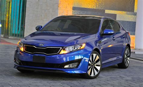 2011 Kia Optima SX Turbo Test | Review | Car and Driver