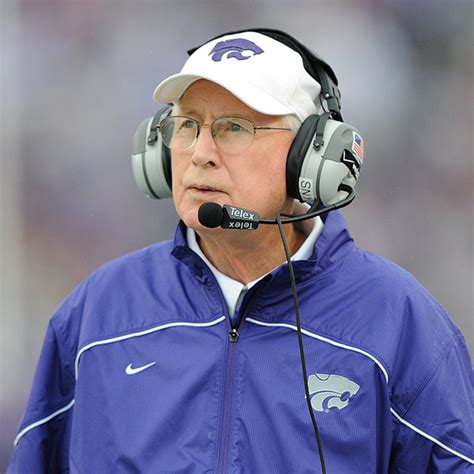 Kansas State Wildcats coach Bill Snyder bridges generation gap