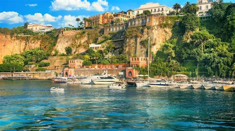 The best of Sorrento in 2 hours - Boat tour along the coast - You Know! Boat Sorrento