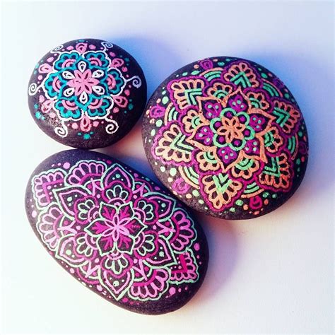 #freehand mandalas on stones 😊 | Stone painting, Mandala, Stone