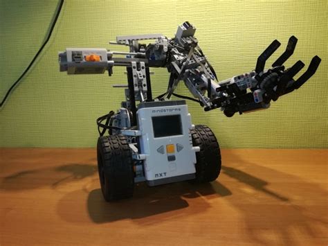 Crazy Lego Technic Mindstorms robot - YouTube