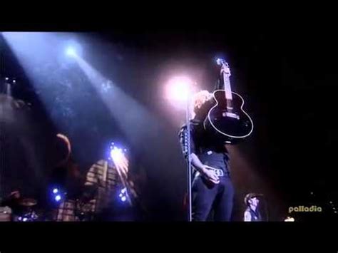 Green Day - 21 Guns - Live - YouTube