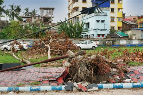 Cyclone Fani Photos Stock Photos, Pictures & Royalty-Free Images - iStock