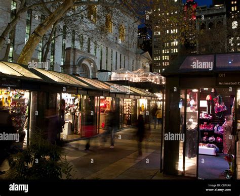 Bryant park christmas market hi-res stock photography and images - Alamy