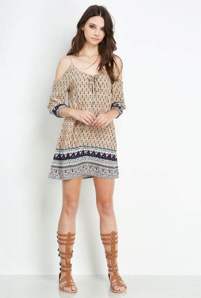 Gypsy Clothing Basics: How to Put Together Wearable Bohemian Outfits