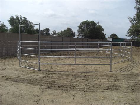 Horse Round Pens & Arenas – Rarin to Go Corrals