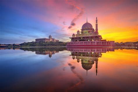 evening, Malaysia, Lake, Temples, Putrajaya, Cities Wallpapers HD / Desktop and Mobile Backgrounds