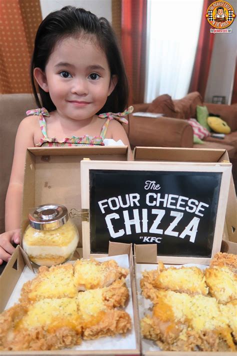 THE PICKIEST EATER IN THE WORLD: WHOA... KFC'S FOUR CHEESE CHIZZA!