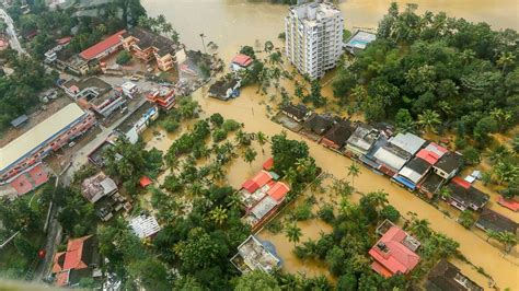 Kerala floods: Thousands still stranded; Union Min says state need ...