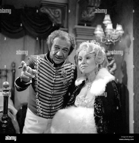 Carry on barbara windsor sid james Black and White Stock Photos & Images - Alamy