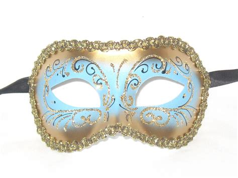 another Colombina Venetian Mask | Commedia dell'arte | Venetian masquerade masks, Venetian ...