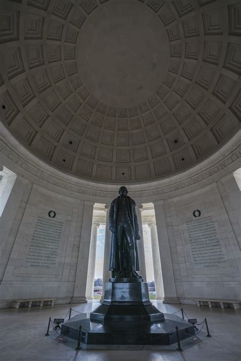 A Walk in Washington DC - 12 Must See Monuments and Memorials