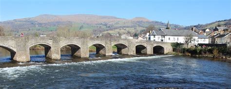 The-Bear-Hotel-at-Crickhowell-among-15-entries-to-win-‘Walking-Pub-of-the-Year’ – The Great Inns ...