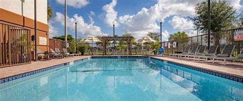 Photos | Sonesta Simply Suites Miami Airport Doral