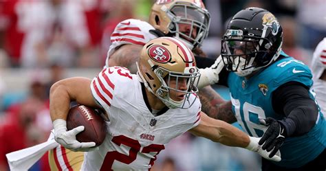 NFL Fans Stunned as 49ers' Christian McCaffrey Doesn't Score TD vs ...