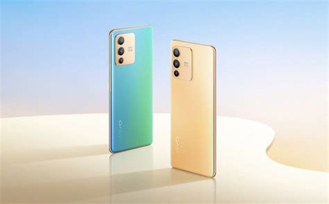 Vivo V23 and V23 Pro launched: Chameleon smartphones with dual selfie cameras | nextpit